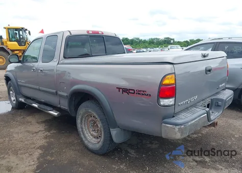 2002 Toyota Tundra Sr5 V8 from USA, damaged, VIN 5TBBT44112S265464